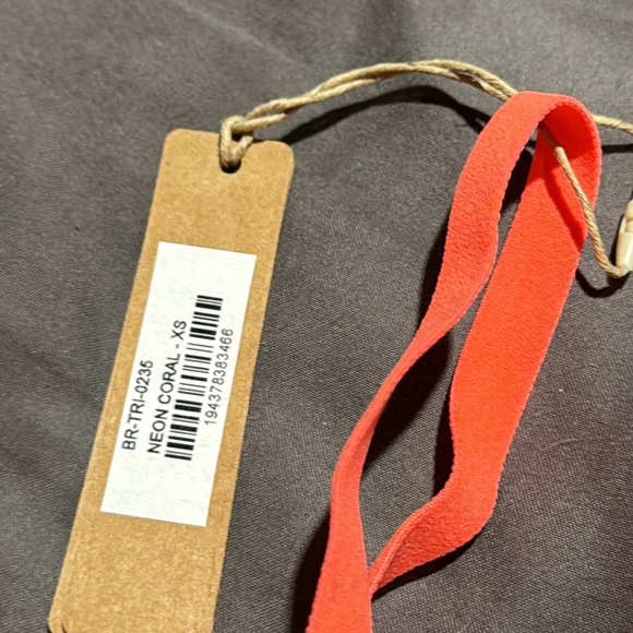 SKIMS NEON CORAL TRIANGLE BRALETTE - Picture 2 of 4